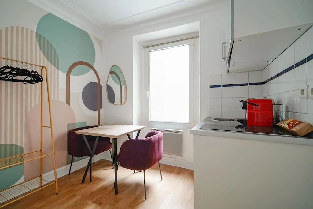 Chaleureux A Voltaire - Iv Apartment *